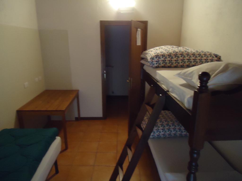 Rifugio Alpetto Di Torno Hostel Sormano Buitenkant foto